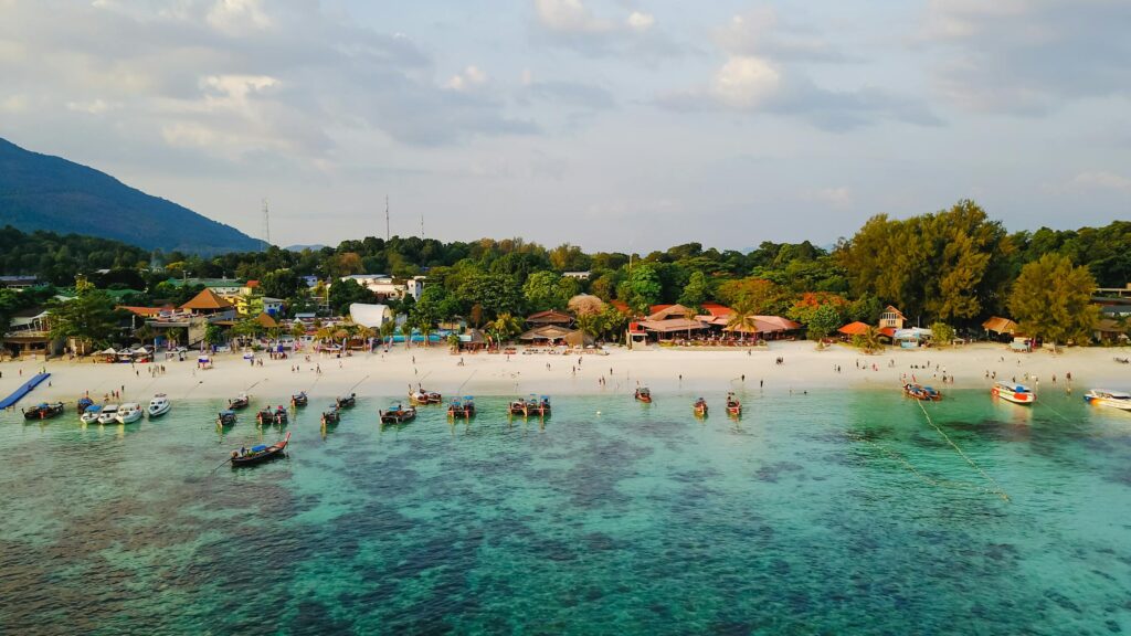 Digital Nomad Life in Phuket - Pros, Cons & Cost of Living